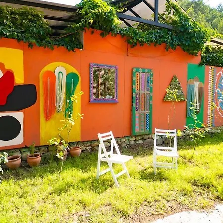 Arzum Bungalovs * Kumluca