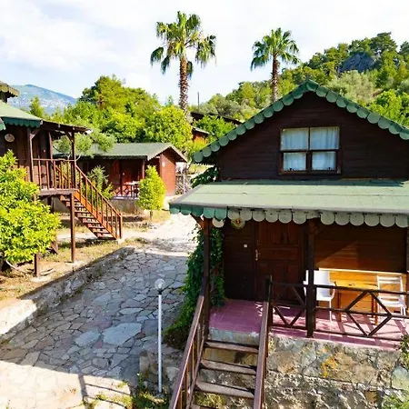 Arzum Bungalovs Hotel *