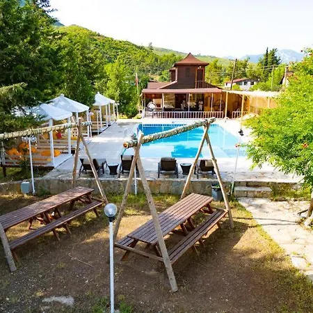 Hotel Arzum Bungalovs