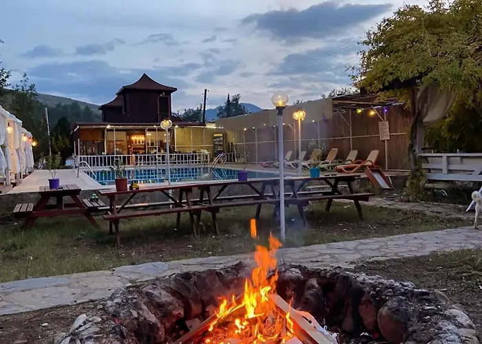 Arzum Bungalovs * Kumluca