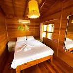 Hotel Arzum Bungalovs *