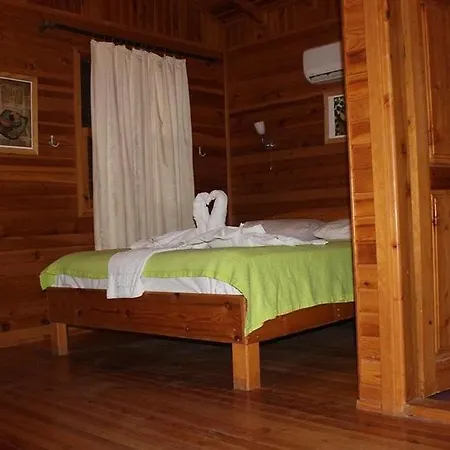 Hotel Arzum Bungalovs