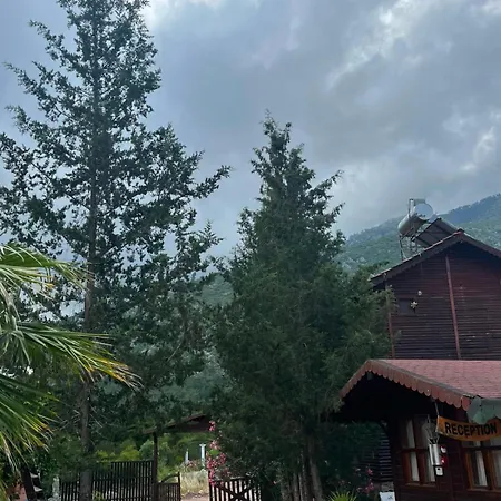 Arzum Bungalovs * Kumluca