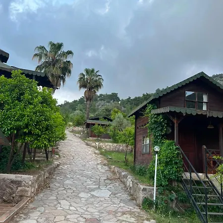Arzum Bungalovs * Kumluca