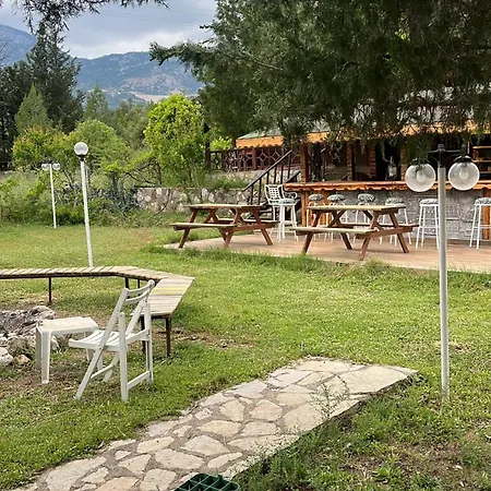 Arzum Bungalovs Otel *
