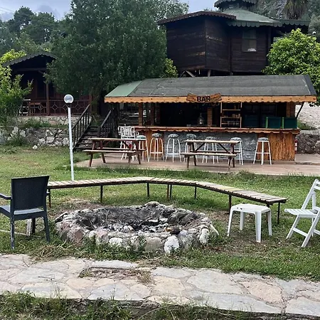 Otel Arzum Bungalovs *