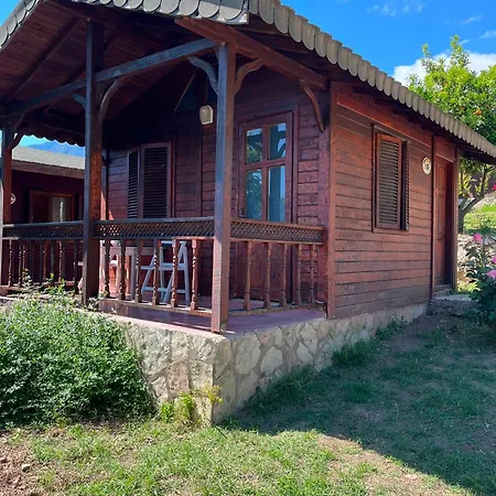 Arzum Bungalovs * Kumluca