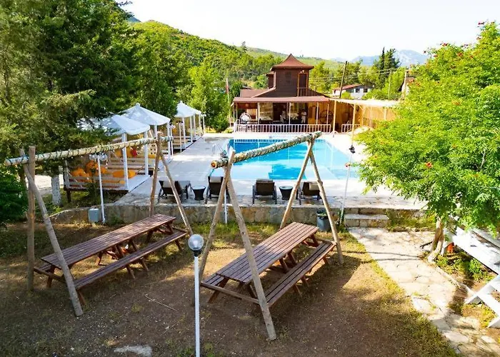 Hotel Arzum Bungalovs