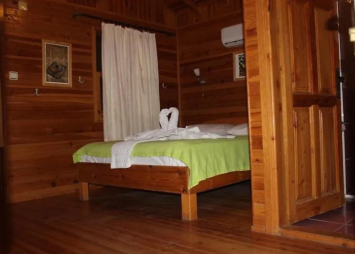 Hotel Arzum Bungalovs