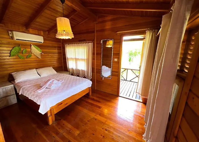 Hotel Arzum Bungalovs